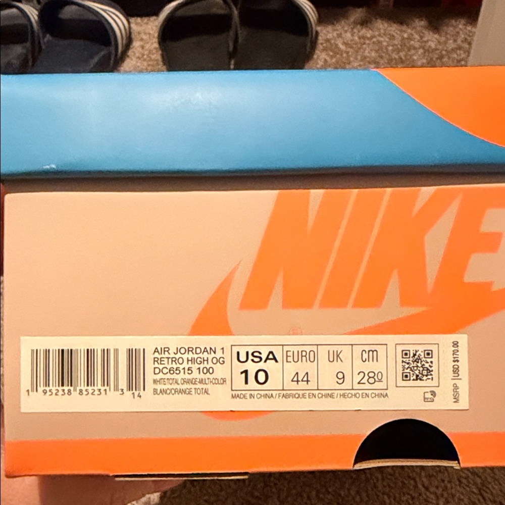 Jordan 1 Retro Prototype - Picture 2 of 8